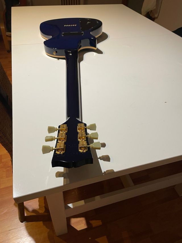 Gibson Blueshawk