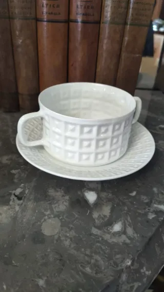 Taza y plato consomé Castro - Sargadelos