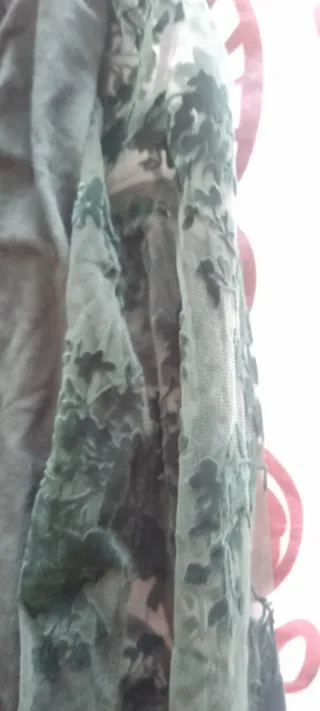 Camiseta verde manga larga