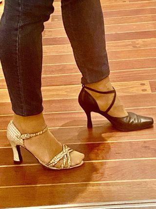 Zapatos de mujer, talla 40, para bailes latinos.
