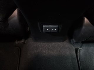 Lexus UX 2.0 250h Business