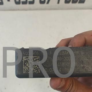 CENTRALITA BOMBA COMBUSTIBLE GRUPOVAG 5Q0906121F