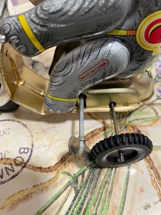 Elefante Juguete Antiguo Patineta