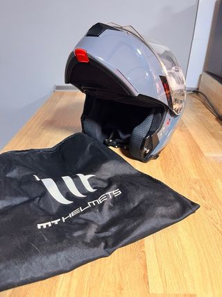 Casco Modular MT Helmets