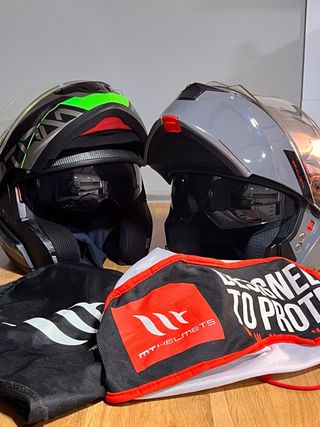 Casco Modular MT Helmets