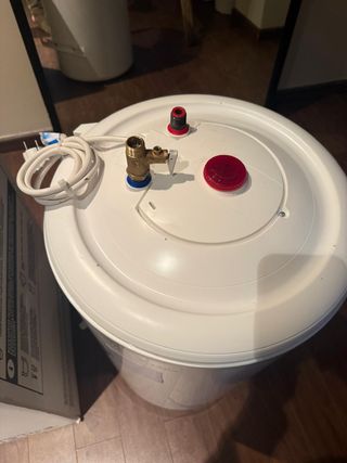 Termo eléctrico 75L - 1 mes de uso