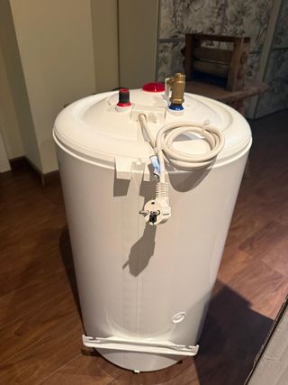 Termo eléctrico 75L - 1 mes de uso