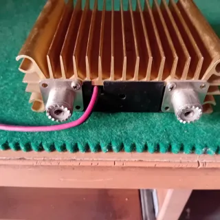 Radioaficionado Amplificador lineal ZETAGI B150