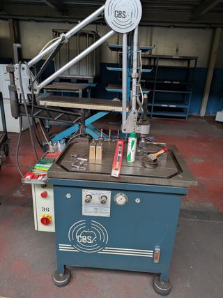 ROSCADORA HIDRAULICA CBS M24