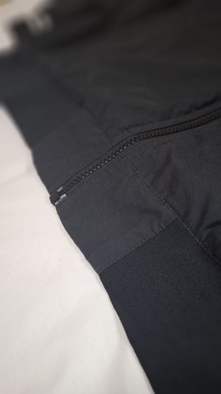 Chaqueta Bomber Nike Negra y Blanca