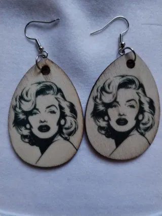 Orecchini Legno Marilyn Monroe