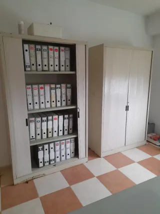 Archivadores metálicos de puerta de librillo