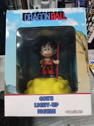 Dragón ball Goku light Up figure