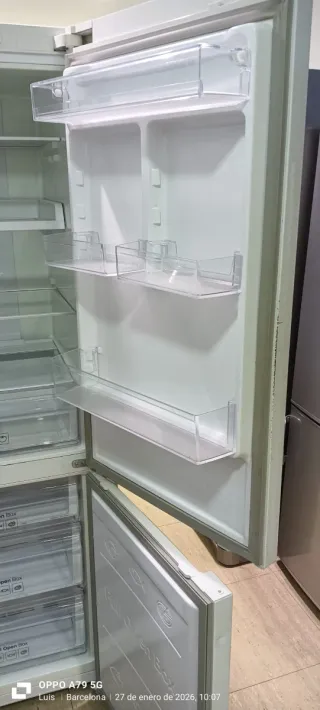 NEVERA COMBI SAMSUNG NO FROST ENERGÍA A+