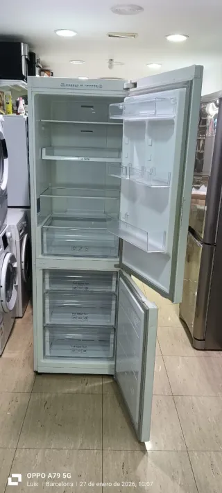 NEVERA COMBI SAMSUNG NO FROST ENERGÍA A+