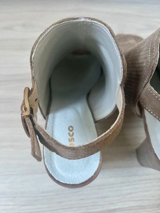 Sandalias Fosco Piel Beige/Marrón