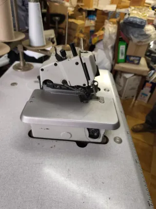 Maquina coser marca brhoter overlock