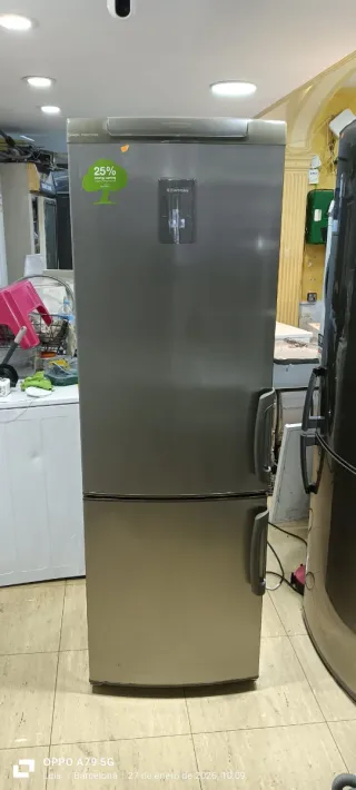 Nevera Combi Electrolux no Frost energía A+