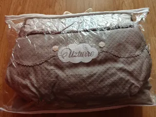 Saco capazo y huevito gris