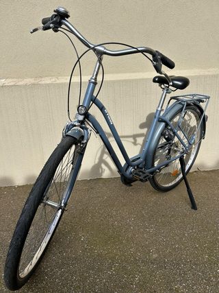 Bicicleta urbana BTWIN azul