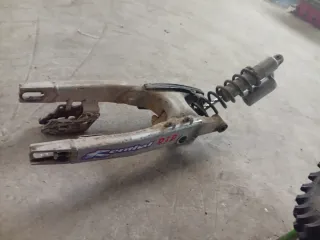 Basculante Kawasaki KX 125 con amortiguador