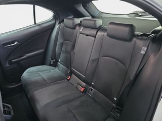 Lexus UX 2.0 250h Premium