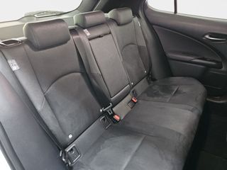 Lexus UX 2.0 250h Premium