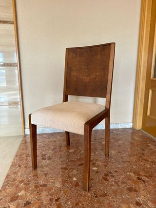 Silla de comedor madera y tela beige