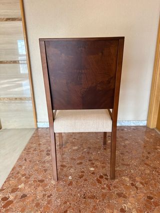 Silla de comedor madera y tela beige