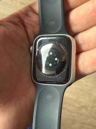 Apple Watch Series 8 45mm Plata