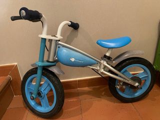 Bici de niño sin pedales azul