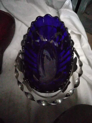 Cesta frutero azul y plateado