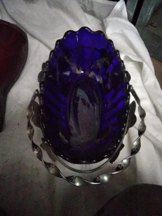 Cesta frutero azul y plateado