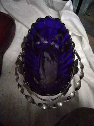 Cesta frutero azul y plateado