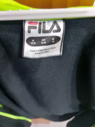 Chaqueta Deportiva Fila Negra y Verde
