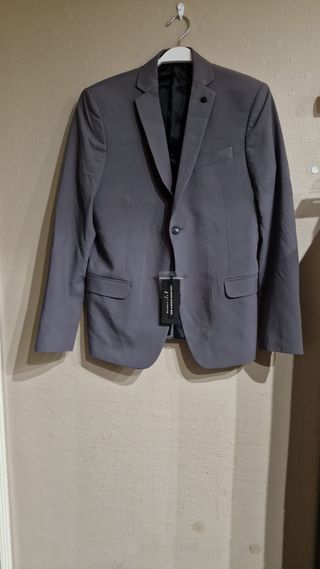 Chaqueta Guess Talla 46 Gris