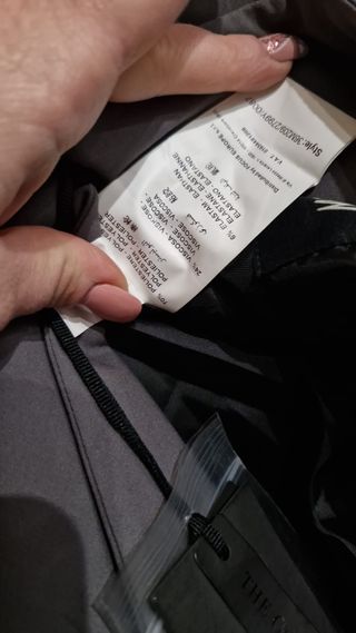 Chaqueta Guess Talla 46 Gris