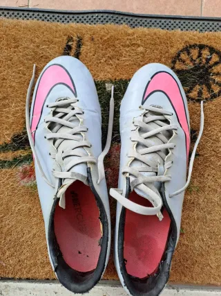 Scarpe da calcio Nike Mercurial grigie rosa