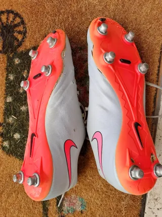 Scarpe da calcio Nike Mercurial grigie rosa