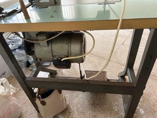 Máquina de coser industrial YAKUMO