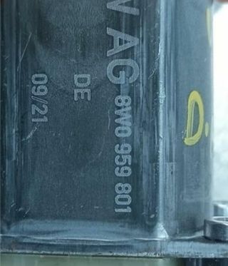 Audi 264547 motor elevalunas del izq 8w0959801 a4