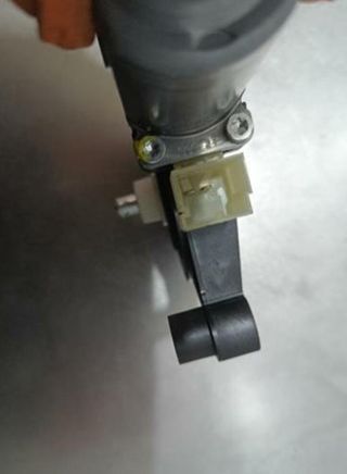 Audi 264547 motor elevalunas del izq 8w0959801 a4