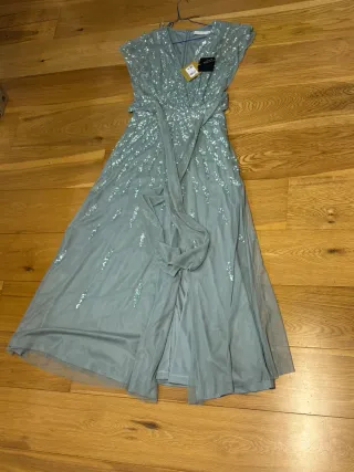 Vestido fiesta/boda y sandalias