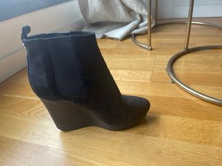 Botines negros tacón