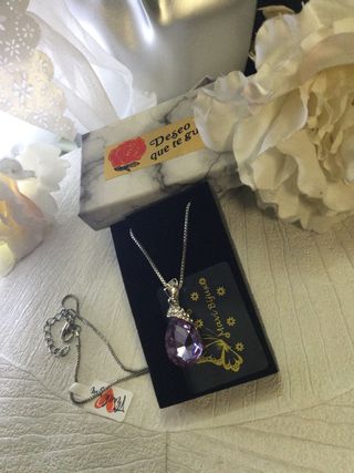 Collar  piedra morada plateado