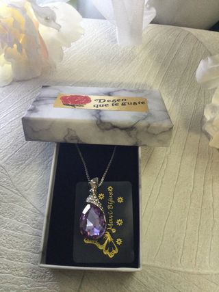 Collar  piedra morada plateado