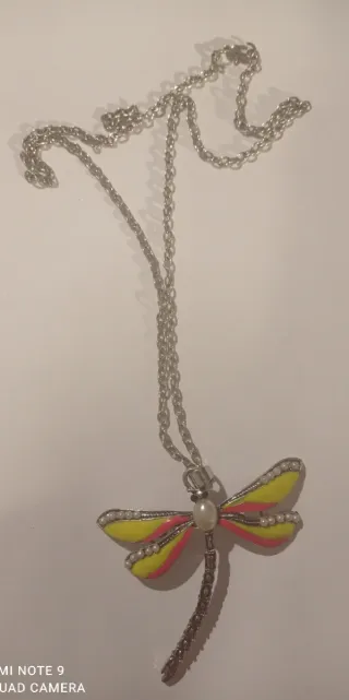 Collana vintage con ciondolo a libellula