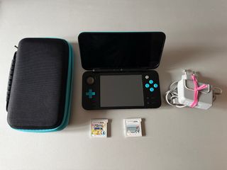 Nintendo New 2DS XL Negra/Azul
