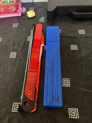 Triángulo de señalización para coche