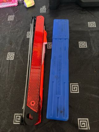 Triángulo de señalización para coche